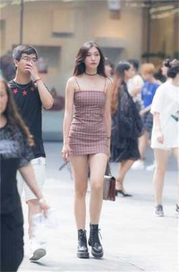 《漂亮主妇》经超