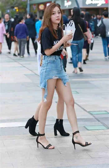 江苏欣六年级