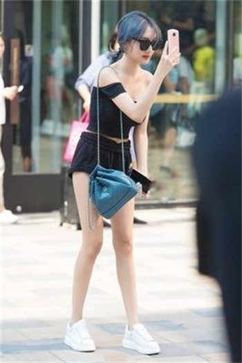 别人的妻子2020