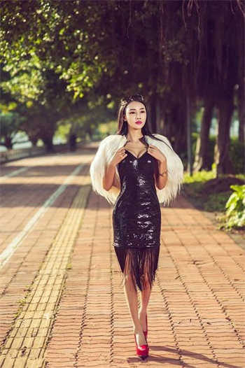 纣承那染蚀苍穹的生活
