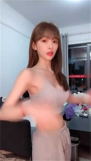 轻轻搞免播放器在线