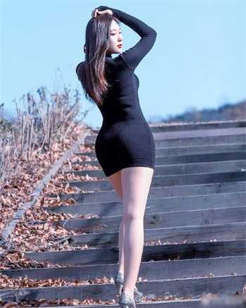 华裔女神电击视频