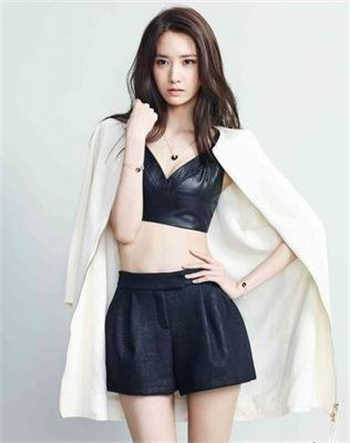 麻豆女神寻小小以瓜代蕉