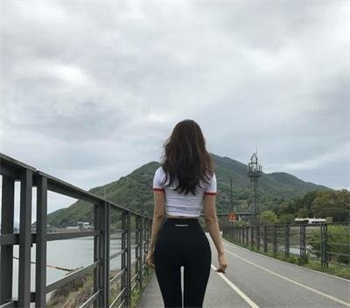 老爷在书房里纵欲