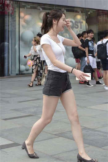 买身还债的少女