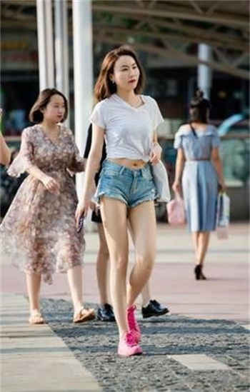 港产片出租女友