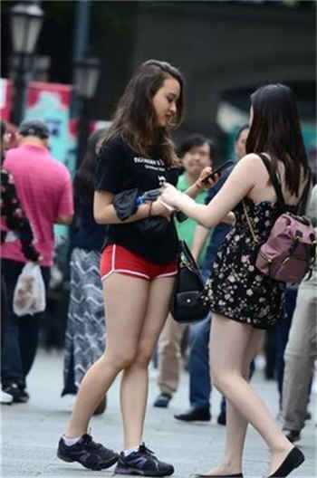 钰慧在仓库和店长是第几章