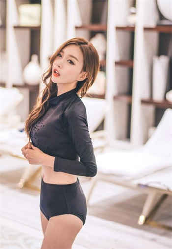 市长夫人的秘密之会客厅
