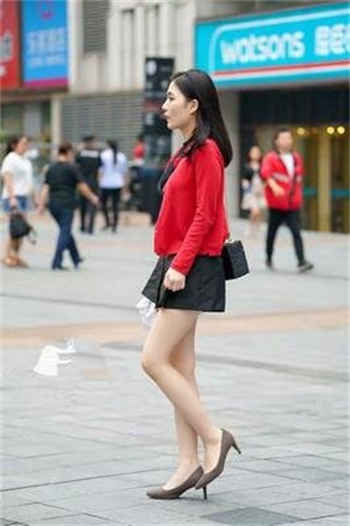 女中介和金主看房电影