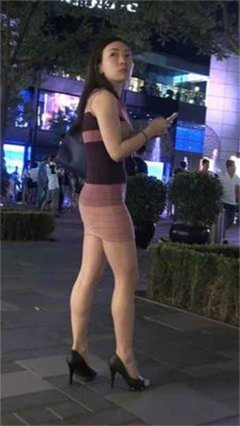 从二楼掉下来妹子樱花动漫