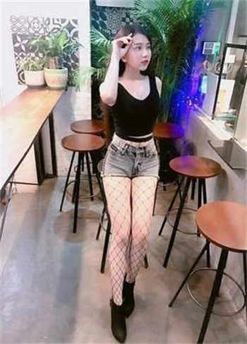 女租客没钱还用身体来抵债
