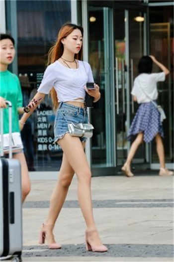 激吻摸底视频大全