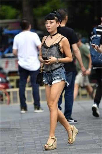 本子全彩足控无肉码