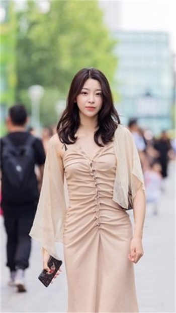 朋友的丰满妈咪