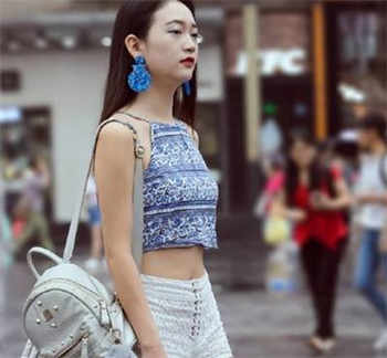 神秘的妈妈丽娟