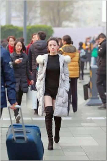 哔咔漫画怎么找本子