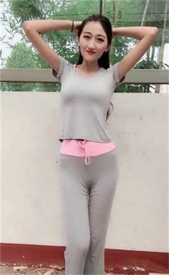 漂亮妻子被快递员玩4